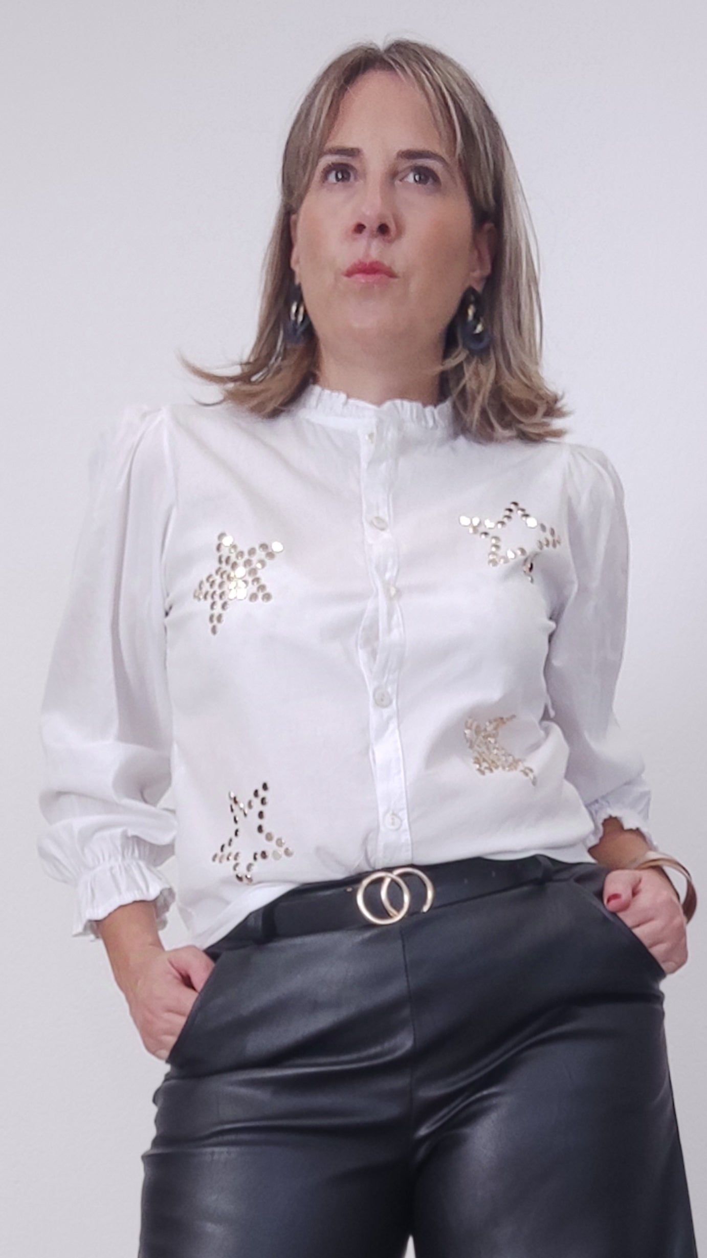 Camisa Tachuelas Estrella Dorada